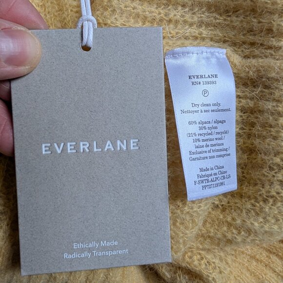 Everlane cocoon Alpaca crew in golden yellow • Small - Picture 2 of 7